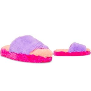NEW STEVE MADDEN FUR SLIDES